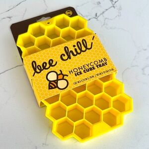 Bee Chill Honeycomb Ice Cube Tray